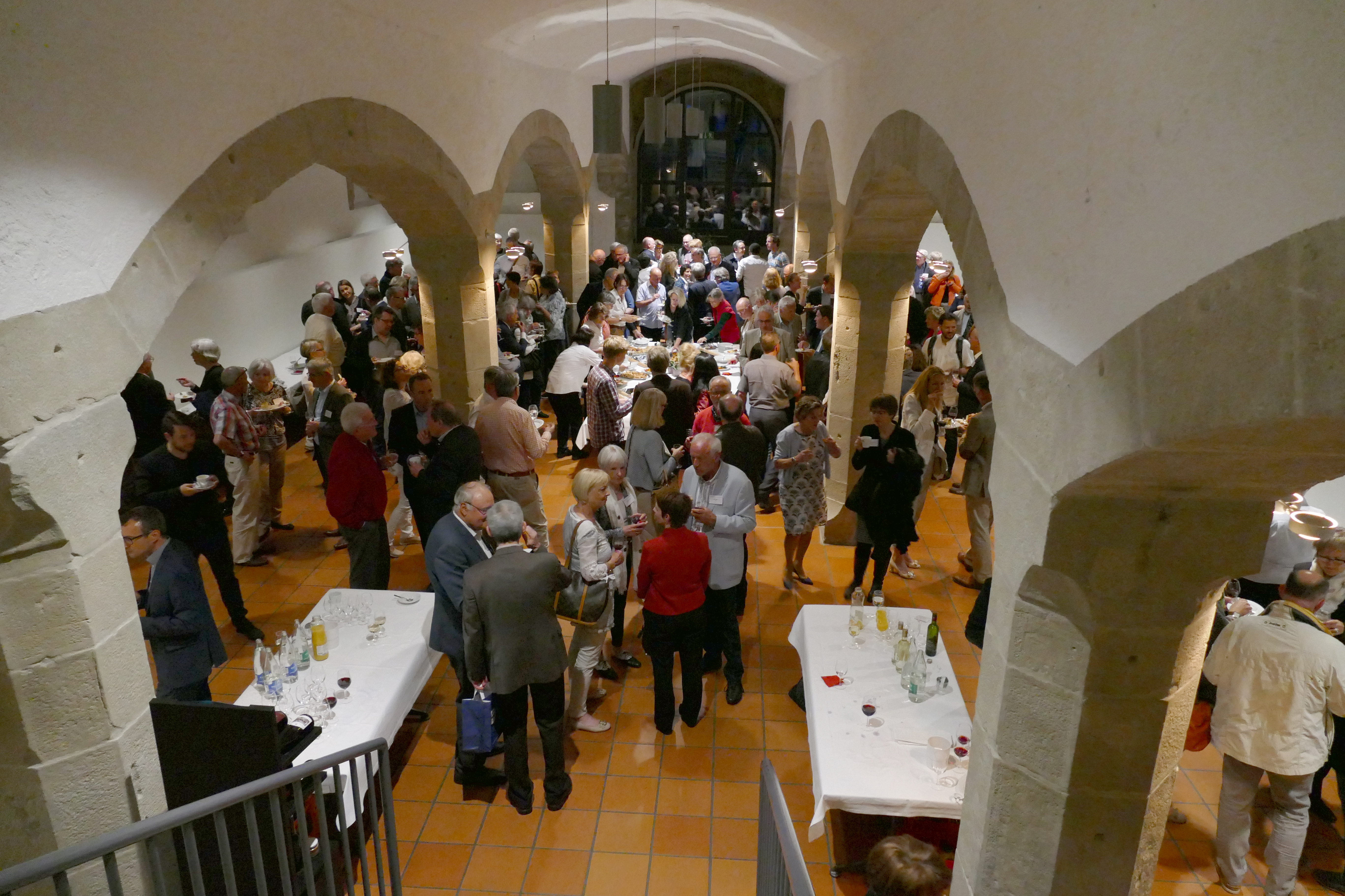 Apéro und Austausch im Klosterkeller Kappel