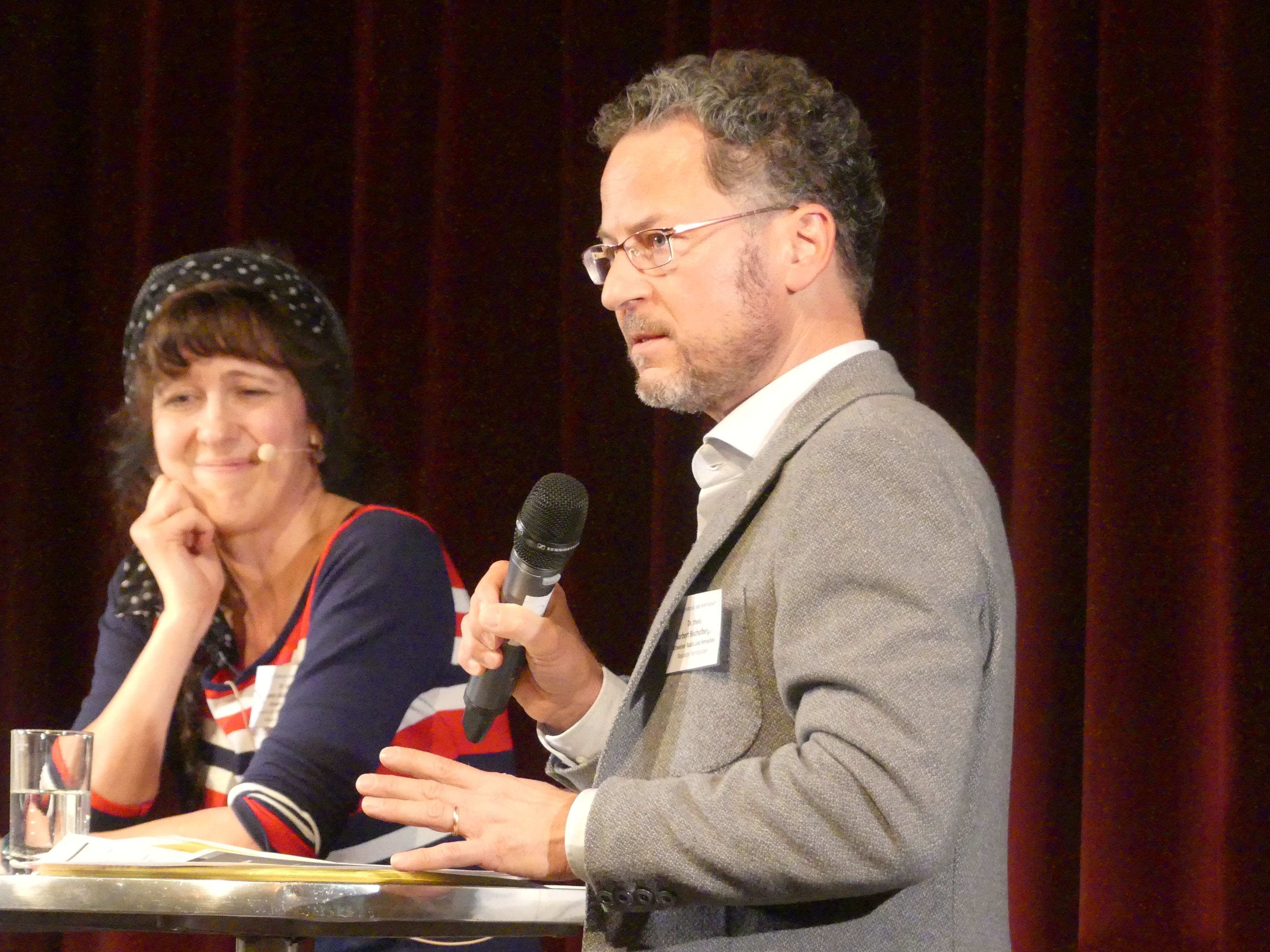 Dr. theol. Norbert Bischofberger Redaktor und Moderator «Sternstunde Religion» SRF